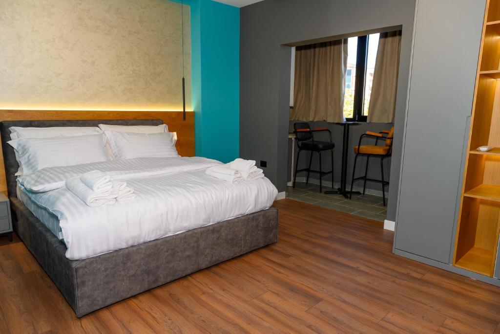 adore home,tirane